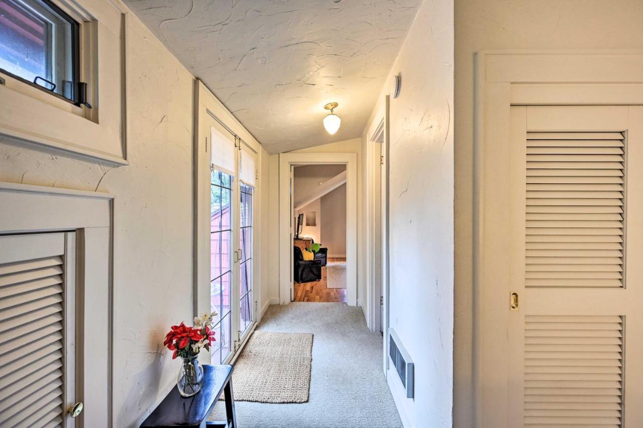 With Balcony 1 Mi To Park And Water! Holiday home Seattle